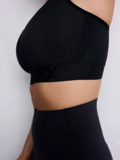 Next DD+ Ultimate Dry Tech Breathable Lightweight Pad High Impact Sports Bra Black