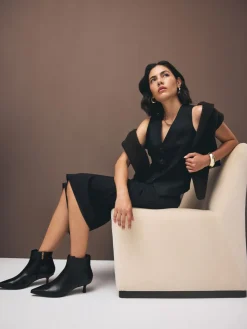 Next Motion Flex Almond Toe Chelsea Style Ankle Boots Black Leather Online