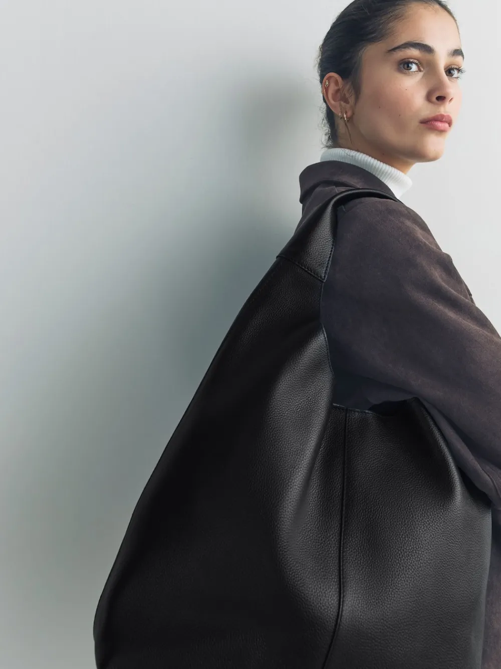 Next Slouchy Shoulder Bag Black Leather Online