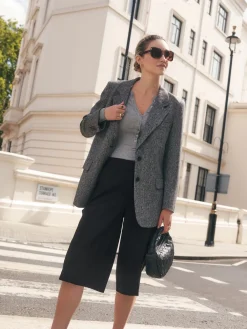 Next Smart Longline Shorts Black New