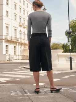 Next Smart Longline Shorts Black New