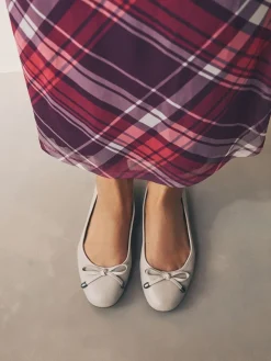 Next Round Toe Leather Ballerina Shoes Bone Discount