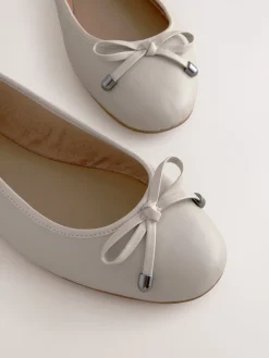 Next Round Toe Leather Ballerina Shoes Bone Discount