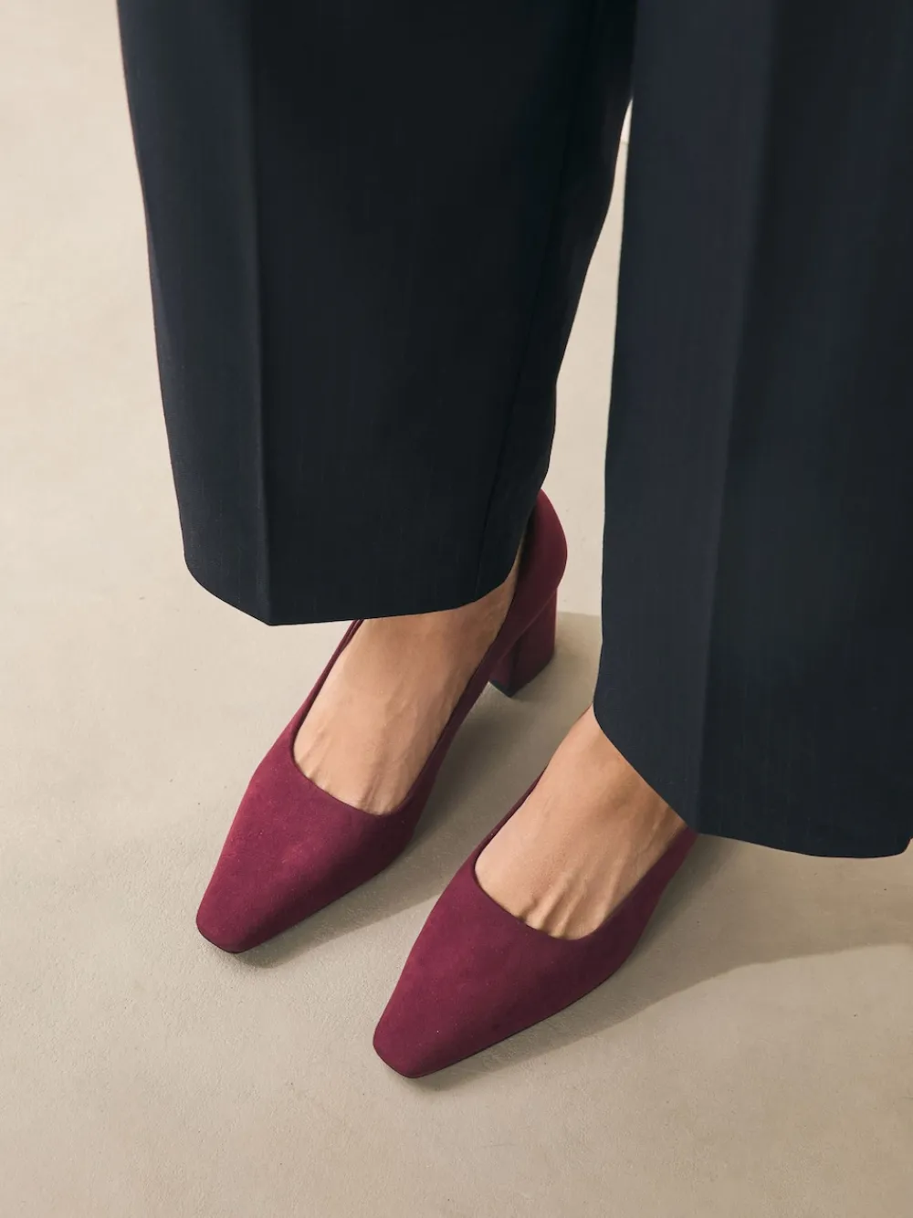 Next Standard/Wide Fit Standard Chisel Toe Block Courts Burgundy Red Clearance
