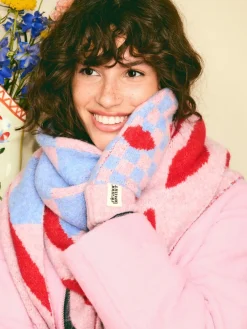 Eleanor Bowmer Checkerboard Lips Mittens White/Black Hot