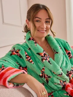 Eleanor Bowmer Leopard Print Fleece Robe Green Leopard Best