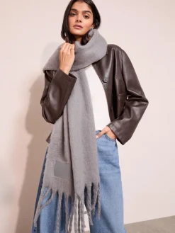 Friends Like These Cosy Brushed Blanket Scarf Grey New