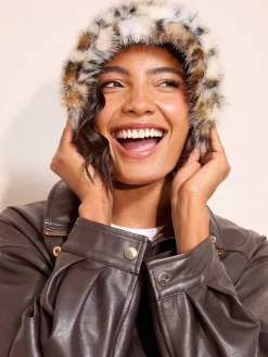 Friends Like These Faux Fur Bucket Hat Leopard Print New