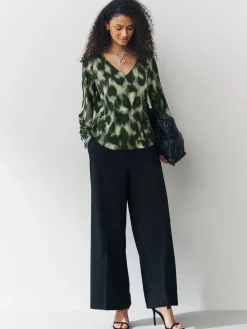 Next Long Sleeve V-Neck Jersery Blouse Green Animal Clearance