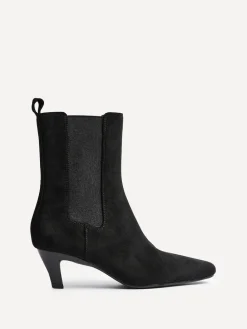 Linzi Ritual Kitten Heeled Chelsea Boots Black Clearance