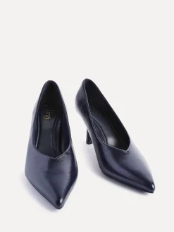 Linzi Bellamy V-Shaped Closed Toe Court Heels Blue Outlet