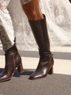 Linzi Midtown Block Heel High Leg Boots With Buckle Detail Brown Clearance