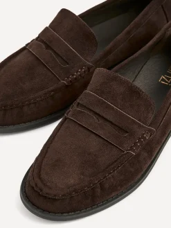 Linzi Precise Classic Loafers With Front Tab Brown Clearance