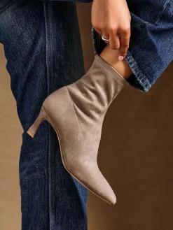 Linzi Upgrade Kitten Heel Ankle Boots Brown