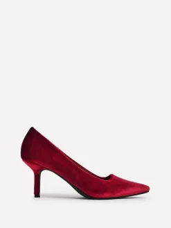 Linzi Kat Closed Court Stiletto Heels Red