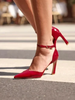 Linzi Red Moira Classic Stiletto Court Heels Clearance
