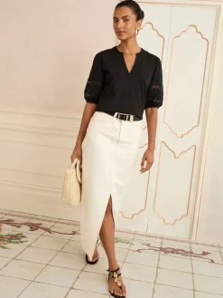 Love & Roses V-Neck Jersey T-Shirt Black Heart Lace Insert Outlet