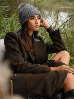 Love & Roses Grey Cosy Pom Hat Online