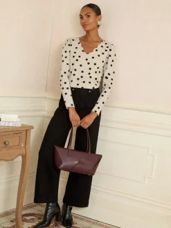 Love & Roses Ivory and Black Spot Print Scallop V-Neck Long Sleeve Jersey Top Outlet
