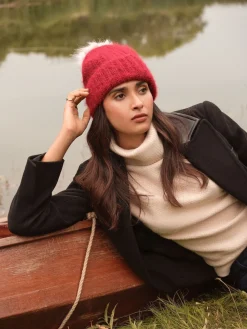 Love & Roses Red and Pink Constrast Cosy Pom Hat Hot