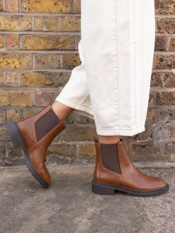 Novo Wide Fit Dottie Flat Chelsea Ankle Boots Chocolate Brown Clearance