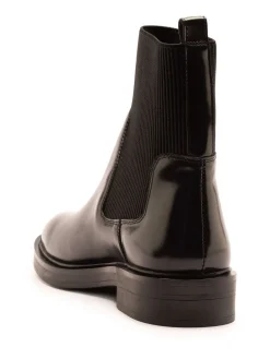 Off The Hook Black Brook Chelsea Ankle Boots With Elastic Side Panels Outlet