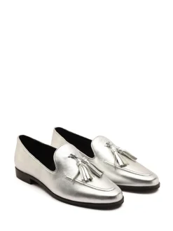 Off The Hook Silver Moselle Leather Tassel Loafers Discount