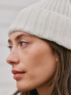 Next N. Premium 100% Cashmere Knitted Pom Hat Pale Grey New