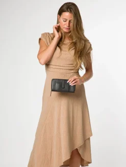 Pure Luxuries London April Leather Purse Black Online