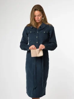 Pure Luxuries London 'Leah' Leather Purse Natural Hot