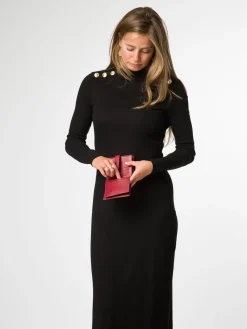 Pure Luxuries London 'Louise' Leather Purse Red New