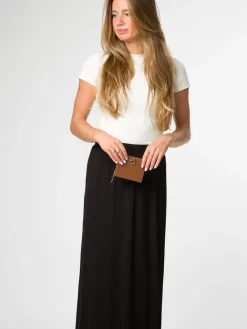 Pure Luxuries London 'Lucy' Leather Purse Brown New