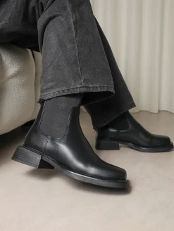 Simmi London Dorres Chelsea Ankle Boots Black Sale