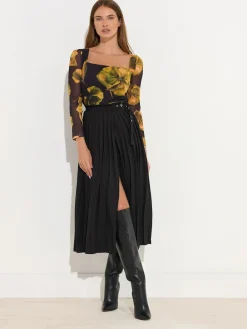 Star by Julien MacDonald Black Pleated Maxi Skirt Outlet