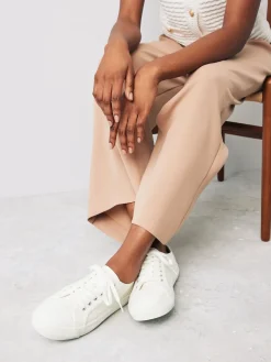 Next Canvas Baseball Trainers White Hot