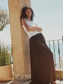 Next Trim Hardware Detail Racer Ribbed Vest Top White/Silver Best