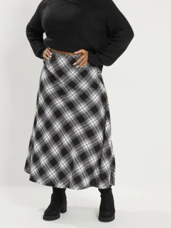 Yours Curve Black Check Maxi Skirt