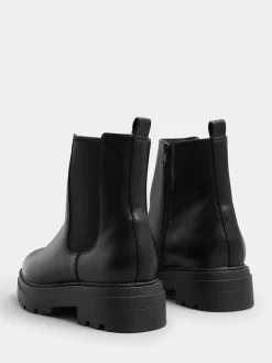 Yours Curve Black Wide Fit Chunky Chelsea Boots